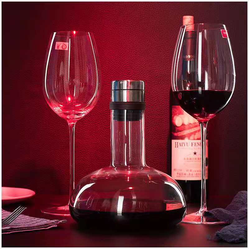 紅酒醒酒器良好的性能是其重要的指標