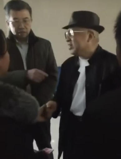 張博會長組織營救在施工坍塌事故中被掩埋的在青同鄉(xiāng)—谷傳會，并資助其家屬在青生活費叁仟元